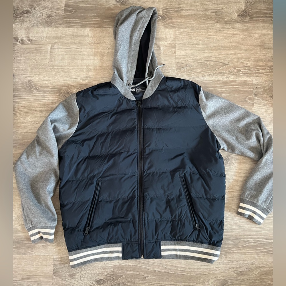 American Eagle Outfitters Varsity Puffer Jacket Color: Navy/Grey Size: L